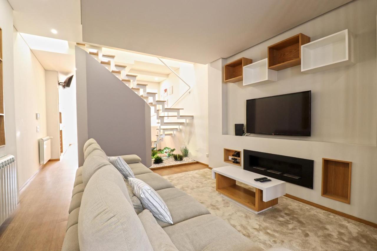 Ribeira Riverhouse - City Centre Duplex With Terrace Viana do Castelo Bagian luar foto