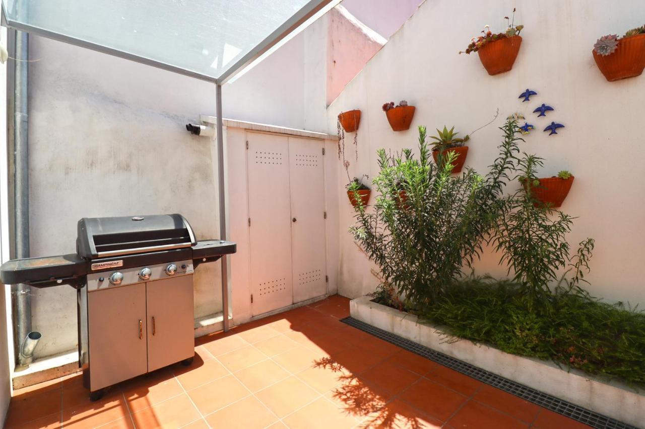 Ribeira Riverhouse - City Centre Duplex With Terrace Viana do Castelo Bagian luar foto