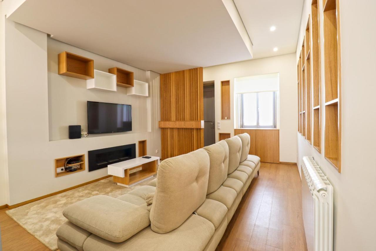 Ribeira Riverhouse - City Centre Duplex With Terrace Viana do Castelo Bagian luar foto