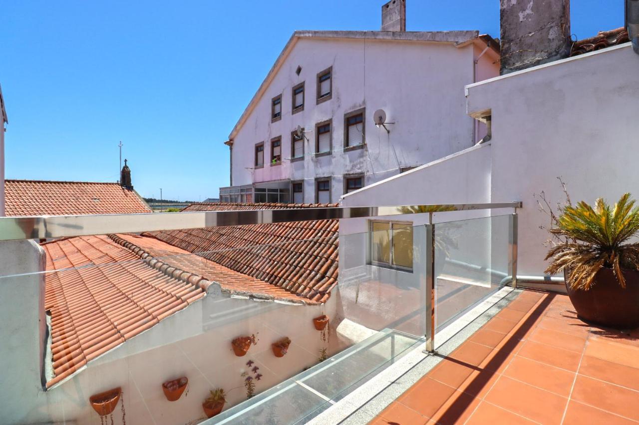 Ribeira Riverhouse - City Centre Duplex With Terrace Viana do Castelo Bagian luar foto